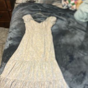 Altered state midlength floral dress. Size medium. Worn once.